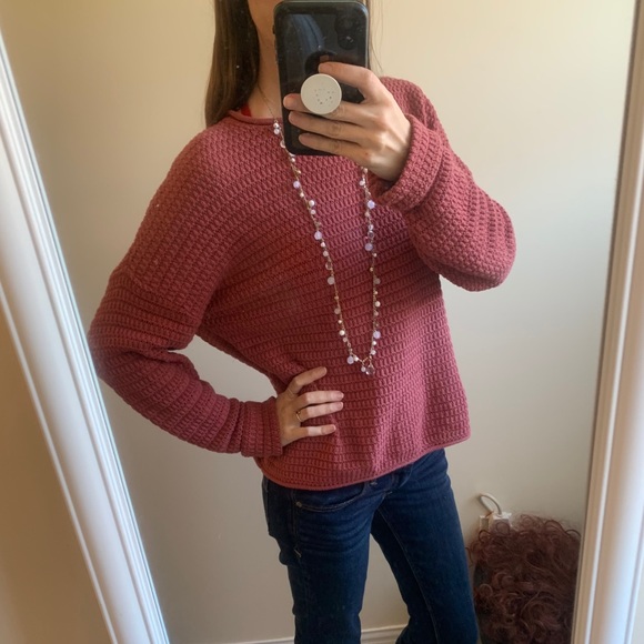 Universal Threads Red Sweater 3/$25 - Picture 5 of 11
